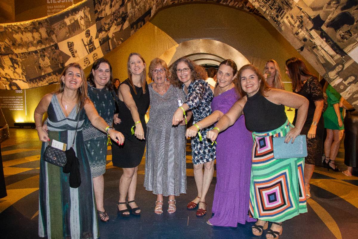 Festa de 80 anos, Filme de 80 anos - 24